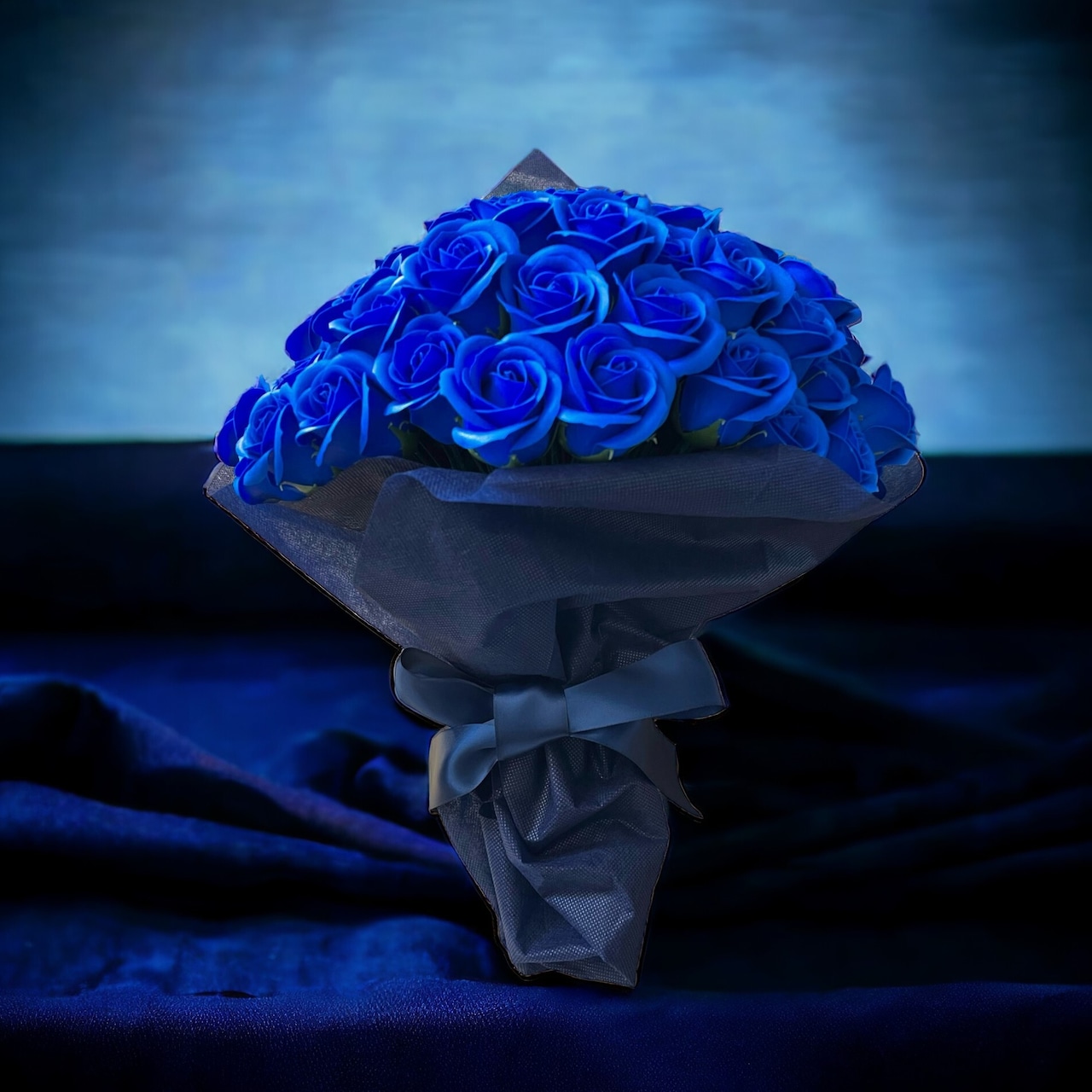 ロイヤルブルー　M(70本)　サヴォンローズ　ばらの花束　母の日におすすめ☆(ROSE＆SKY（ローズアンドスカイ）さん)のメインイメージ
