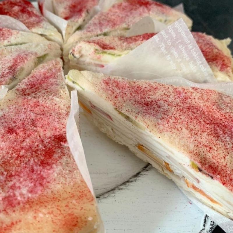 rawミルクレープ フルーツサンド　ローケーキ　お中元に(Maple Raw -メープル ロー-さん)のメインイメージ