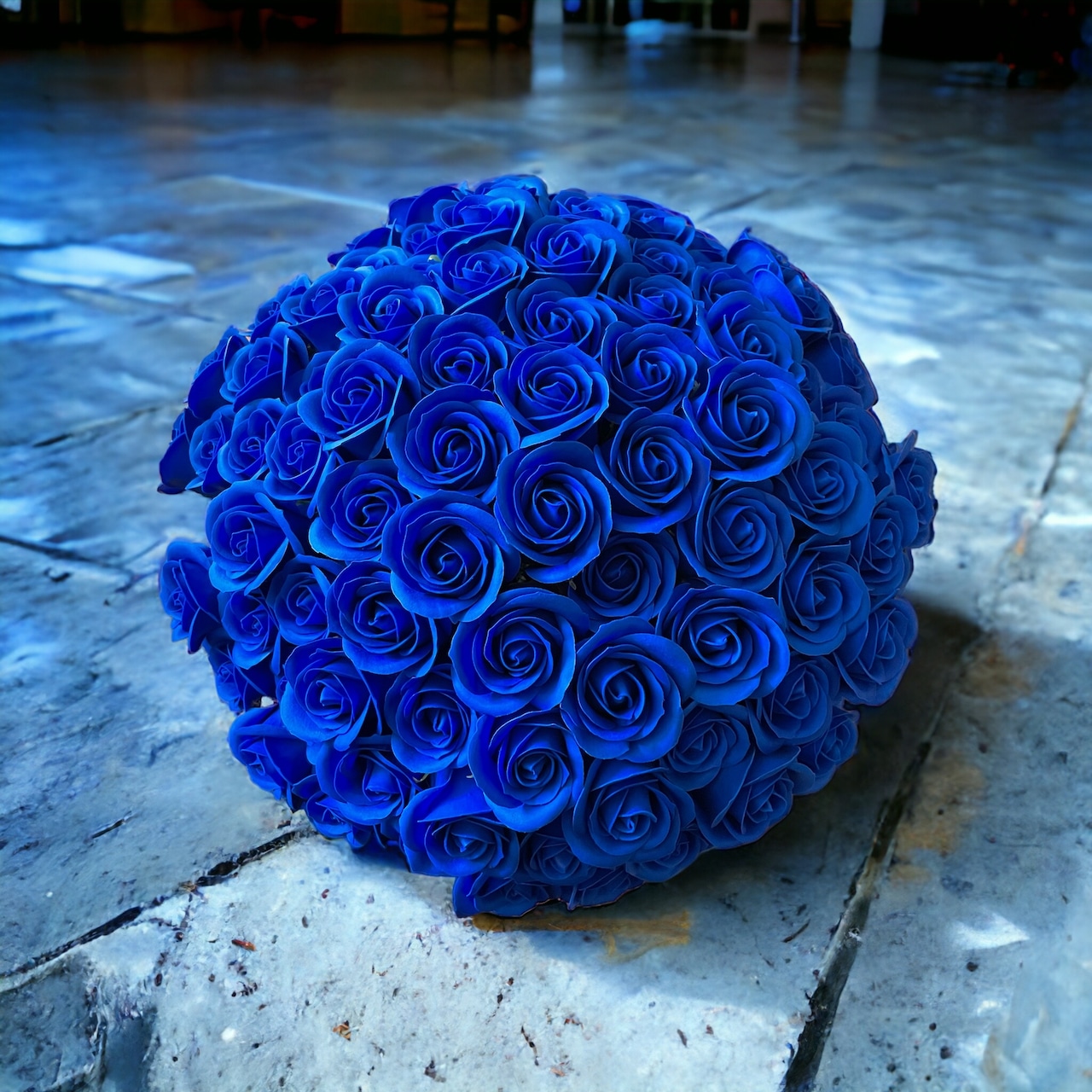 ロイヤルブルー　M(70本)　サヴォンローズ　ばらの花束　母の日におすすめ☆(ROSE＆SKY（ローズアンドスカイ）さん)のメインイメージ