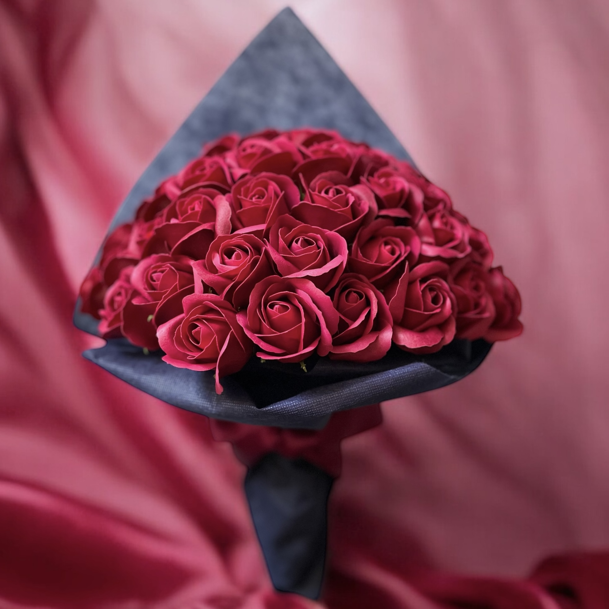 ワインレッド　M(70本)　サヴォンローズ　ばらの花束　母の日におすすめ☆(ROSE＆SKY（ローズアンドスカイ）さん)のメインイメージ