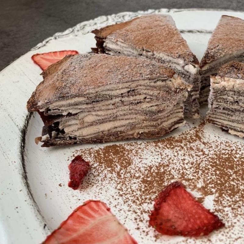 rawミルクレープ　バナナショコラ　ローケーキ　お中元に(Maple Raw -メープル ロー-さん)のメインイメージ