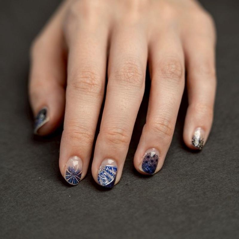 和風ネイルシール　Nail Sticker 星彩夜空(ロング)(LUNAKAさん)のメインイメージ