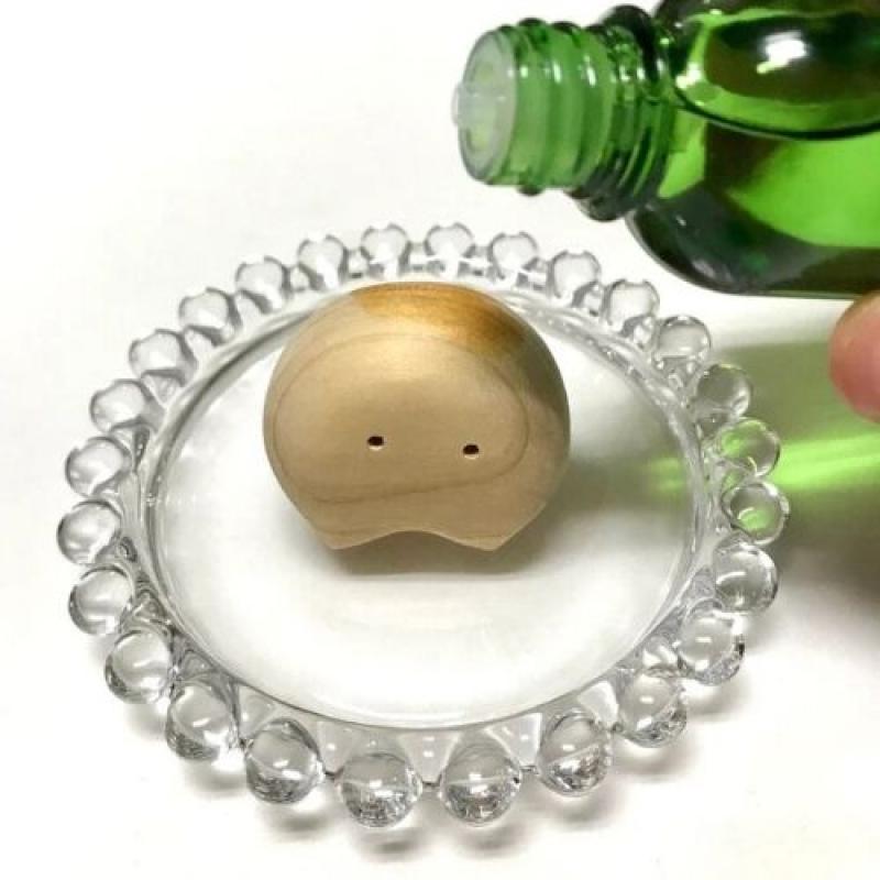 ひのきの妖精 ひのここギフト　カーアロマ　しずく　消臭効果抜群(木工房ゆうむさん)のメインイメージ